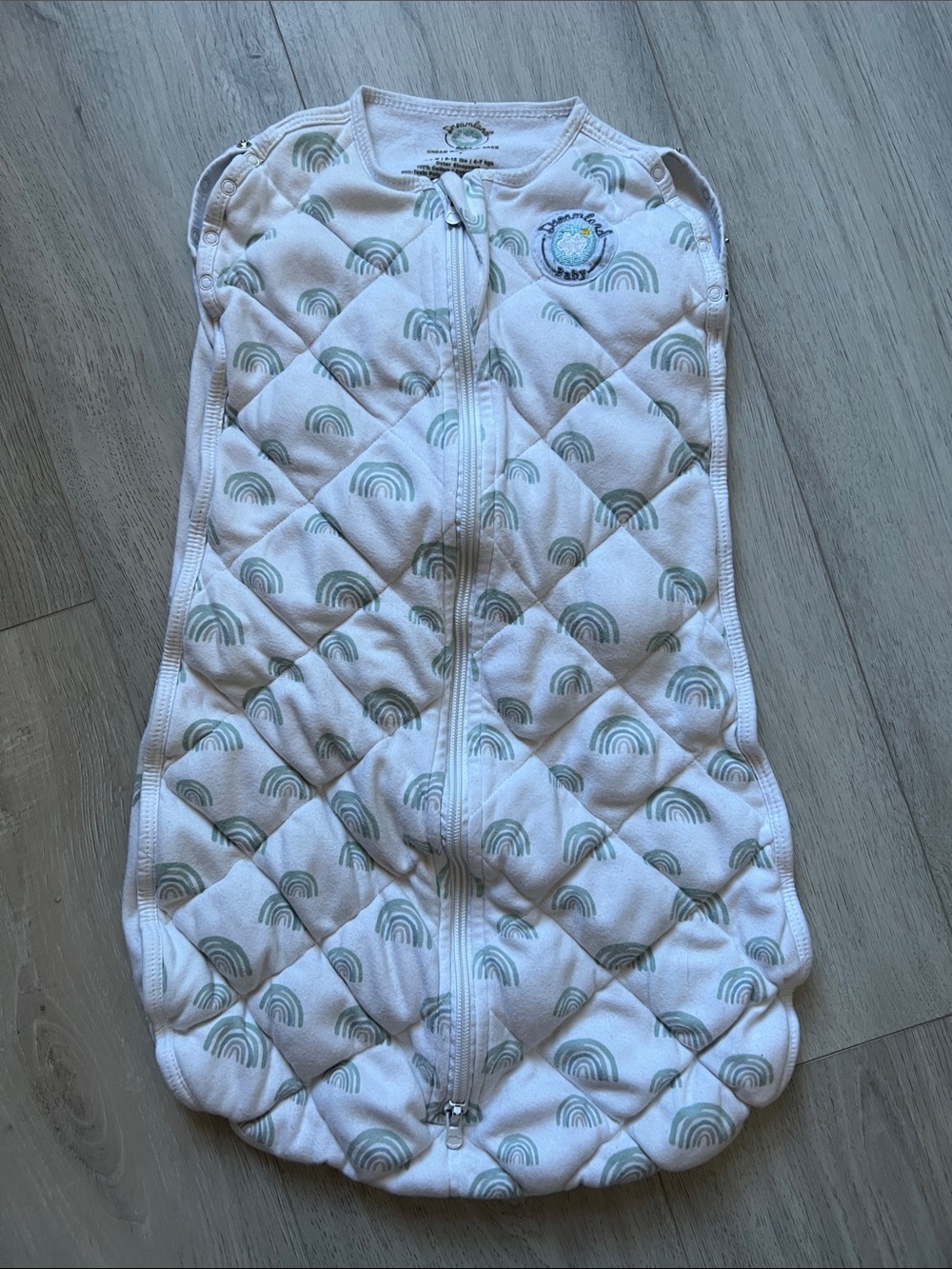 Dreamland Baby Dream Weighted Sleep Sack Quilted Pastel Rainbows Size Small 0-6m